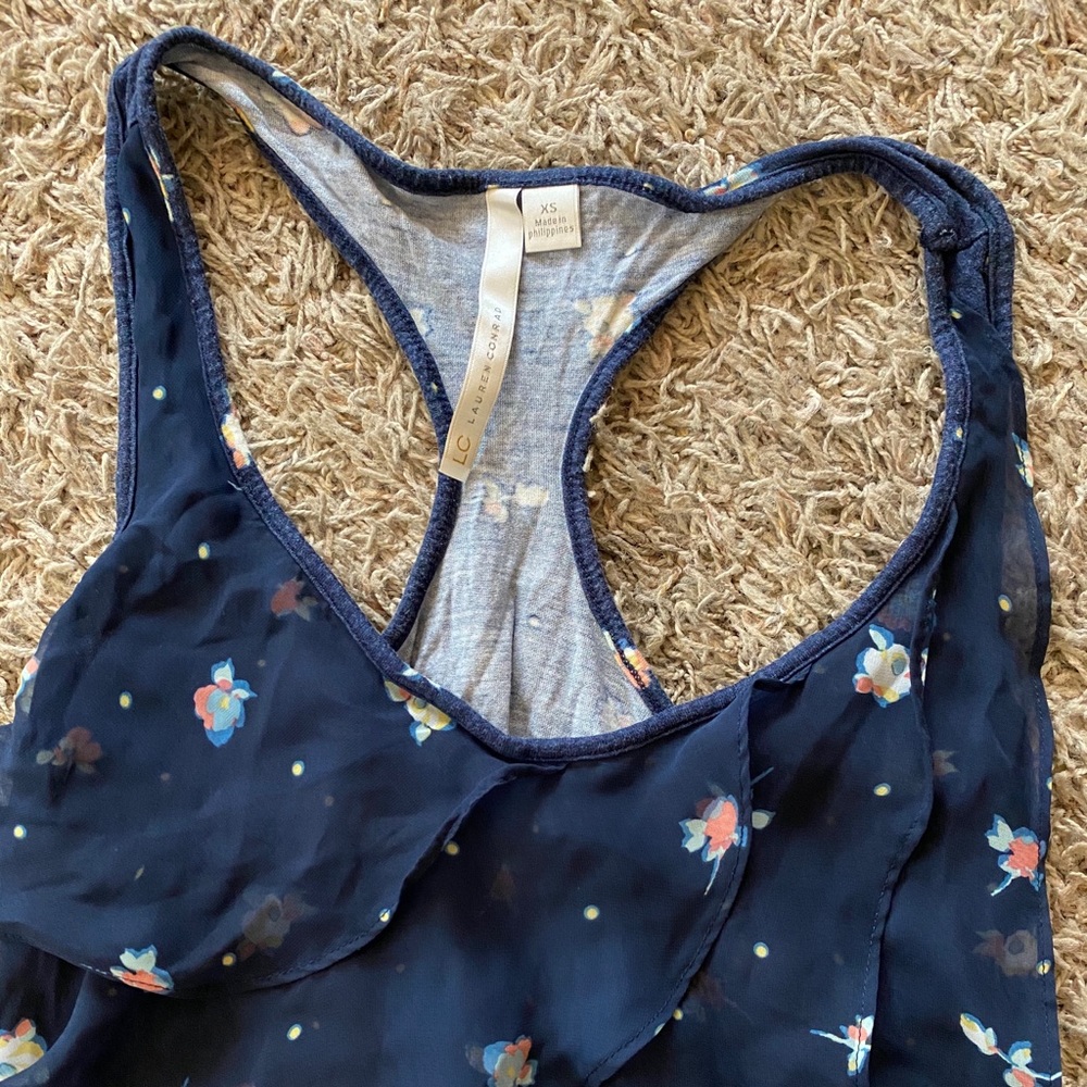 Floral Ruffle Tank Top - Picture 2 of 4